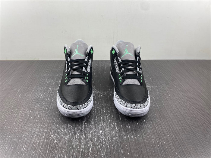 Air Jordan 3 “Green Glow” CT8532-031